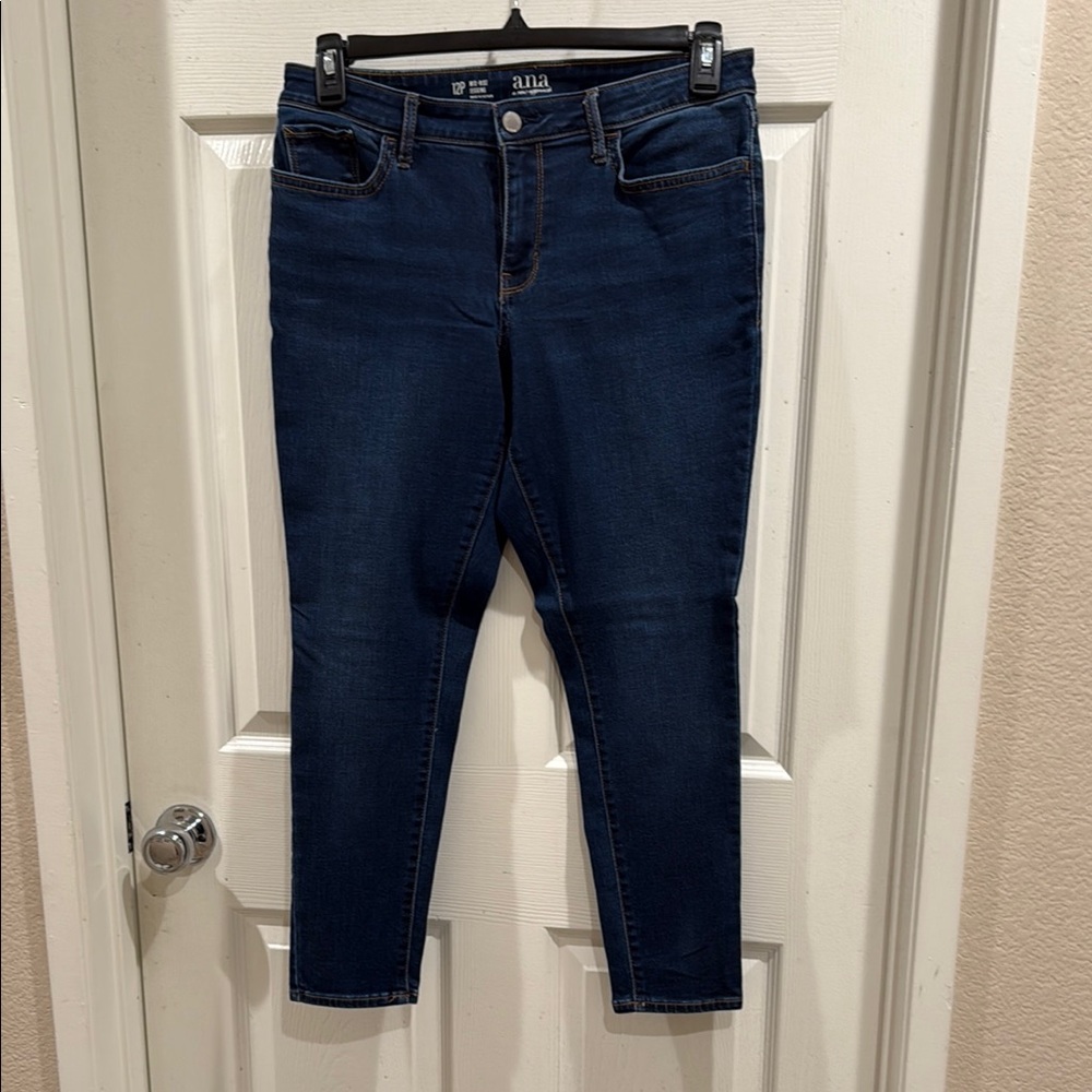 a.n.a Blue Skinny Jeans Classic Style